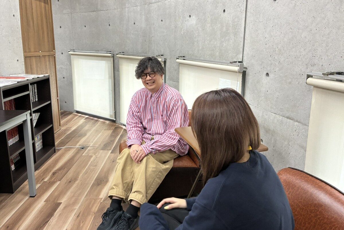 藤川さんのインタビューの様子